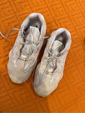 Yeezy kids lilac